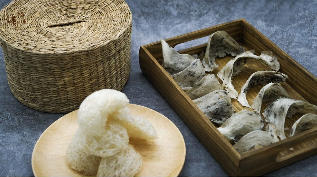 Yến thô và yến tinh chế có ưu nhược điểm riêng Yến thô và yến tinh chế có ưu nhược điểm riêng